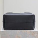 Saint Laurent Paris Vii Pochon In Lambskin Black